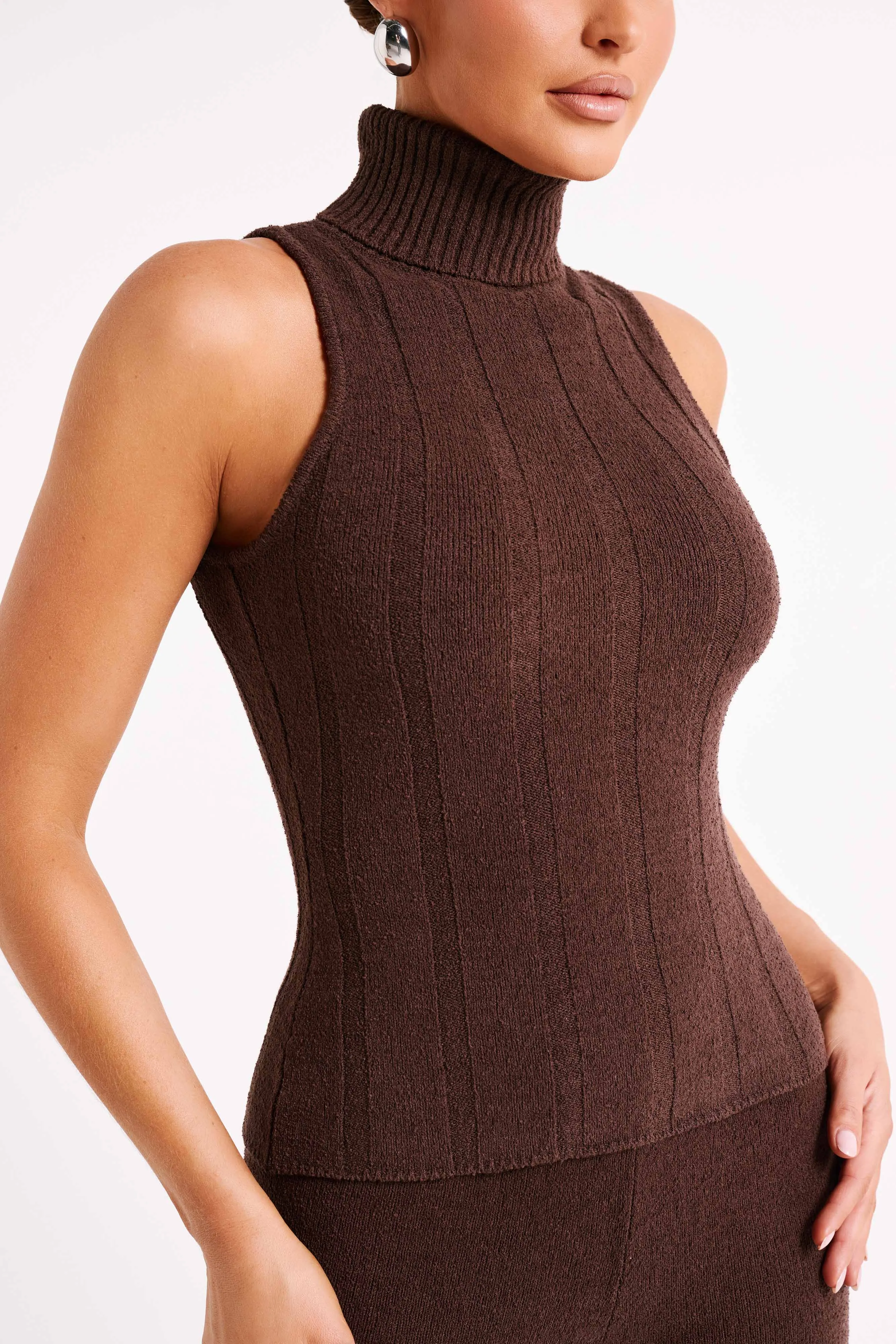 Angelina Ribbed Turtleneck - Chocolate