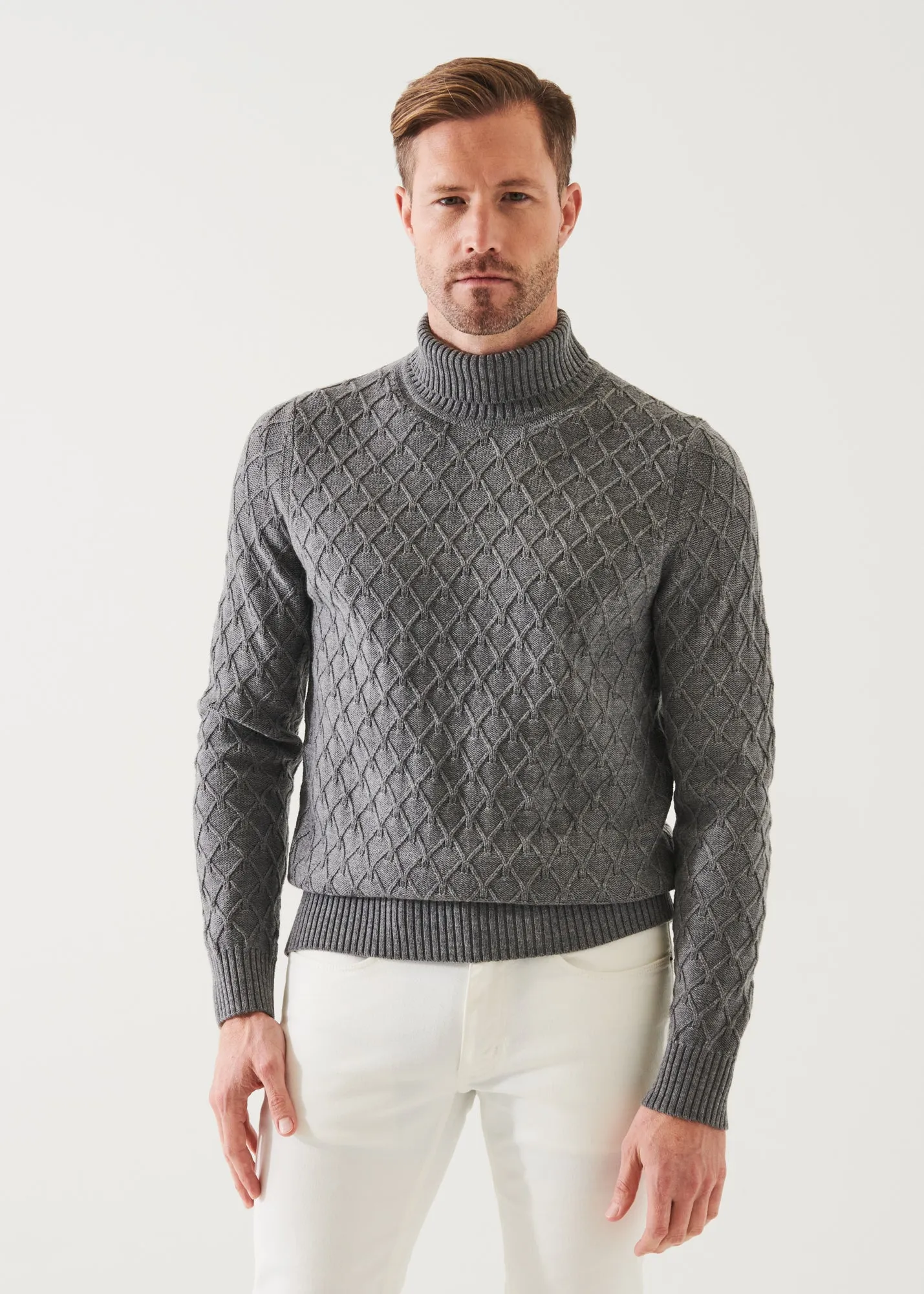 CABLE KNIT TURTLENECK