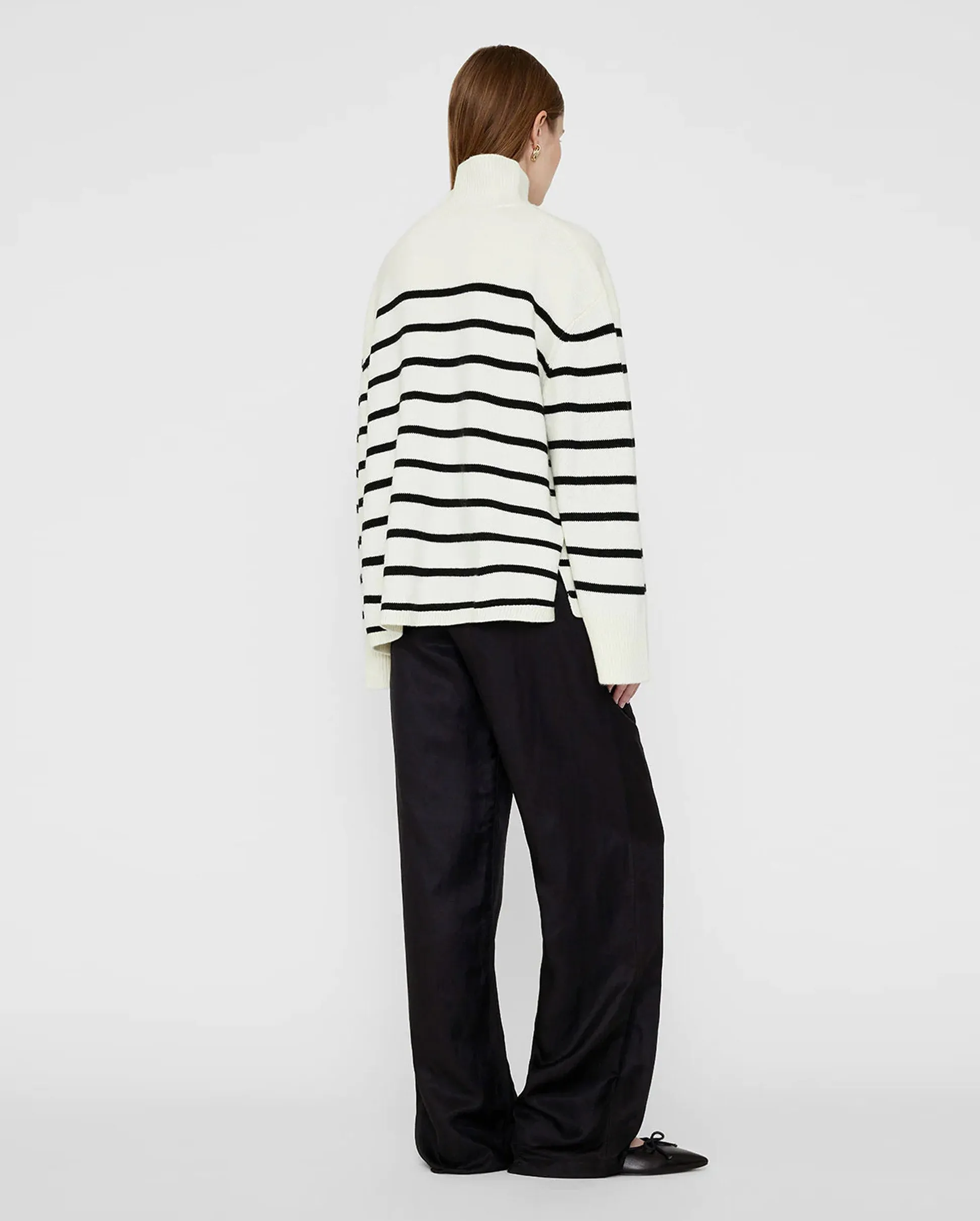 COURTNEY SWEATER / IVORY AND BLACK STRIPE