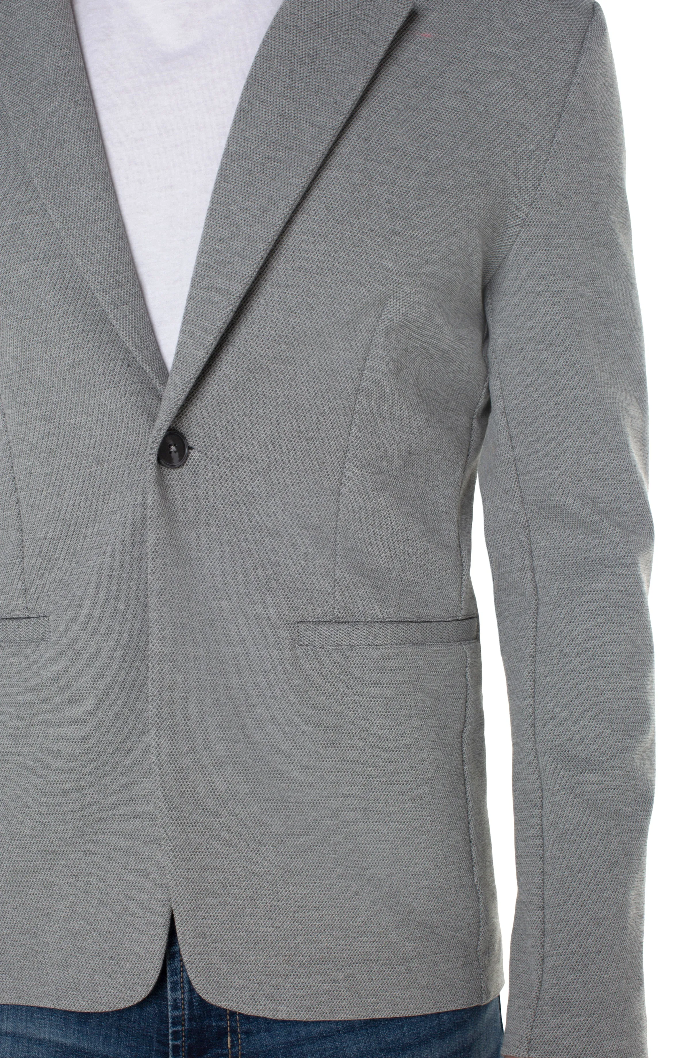 MODERN BLAZER