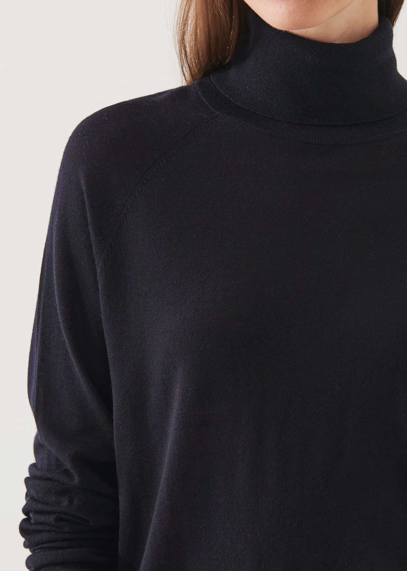 SUPERFINE MERINO BOYFRIEND TURTLENECK