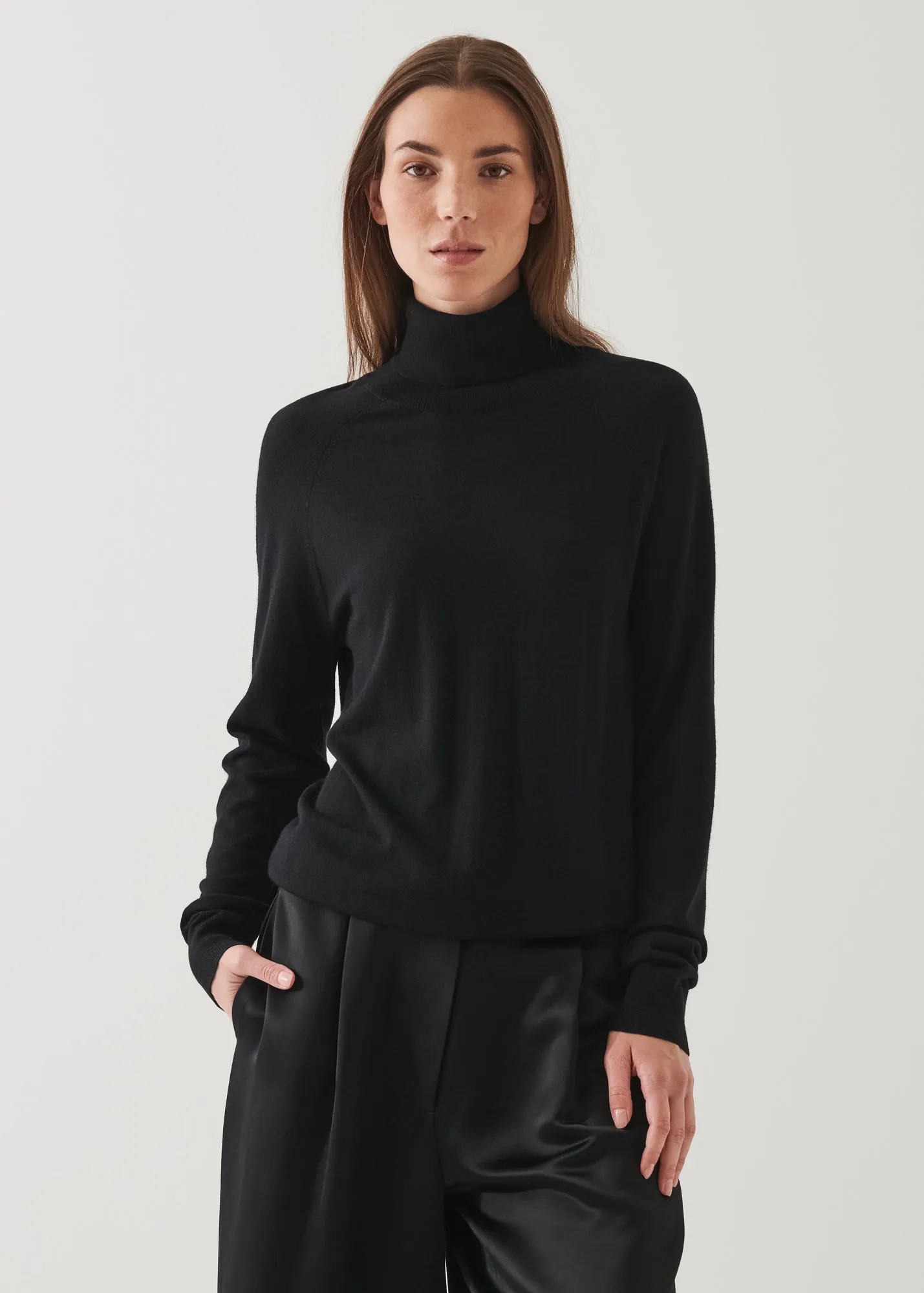 SUPERFINE MERINO BOYFRIEND TURTLENECK