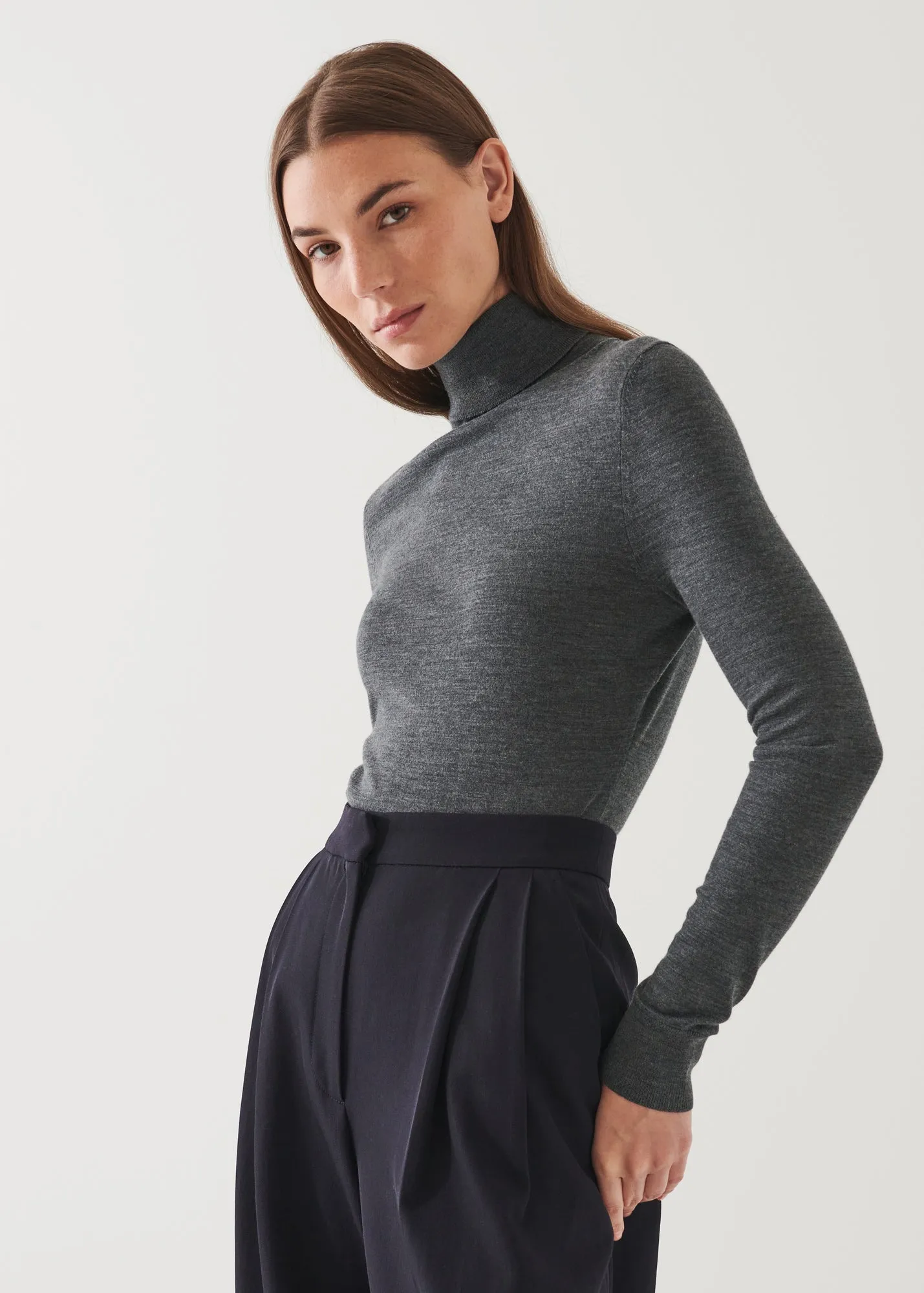 Ultra-Soft Superfine Merino Wool Turtleneck Sweater